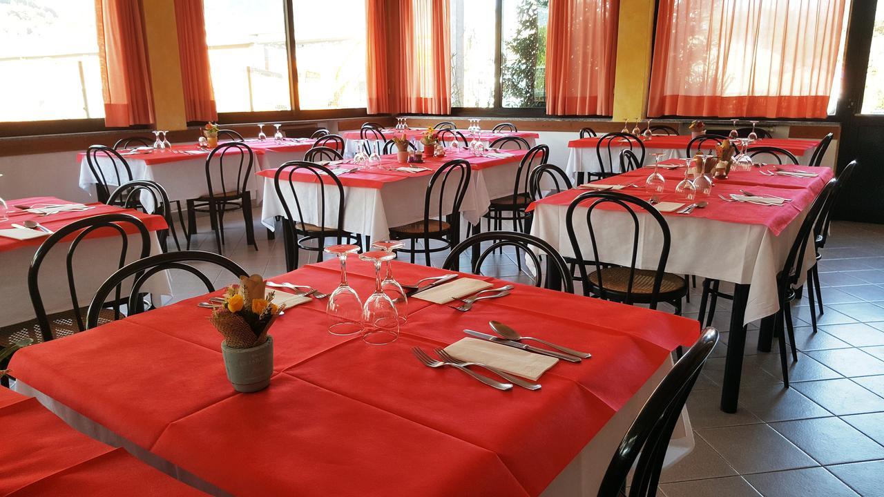Albergo Ristorante Lavedo Lenno Exterior photo